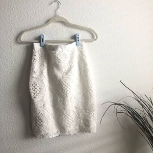 White Gianni Bini high waist lace skirt